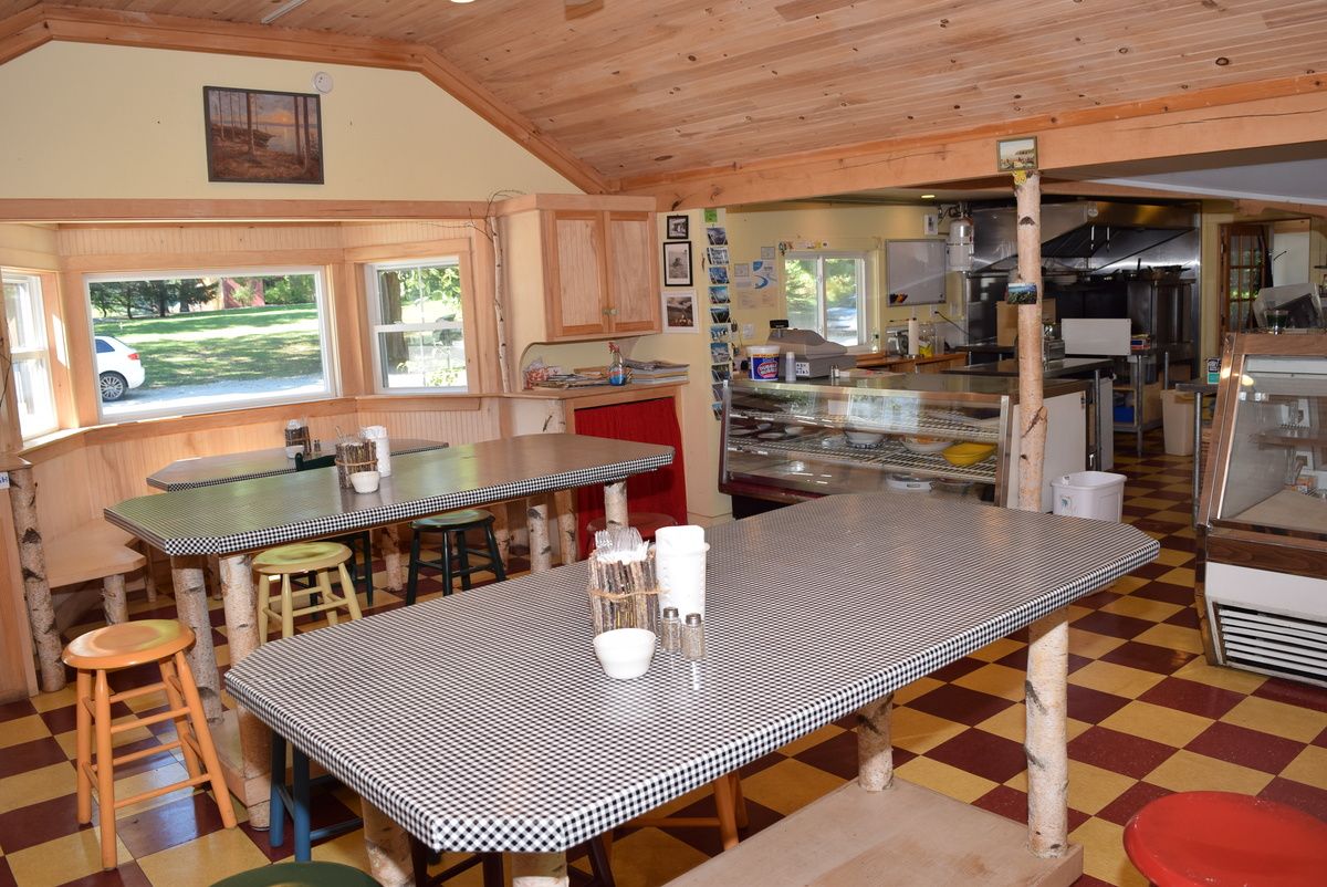 Freeport Village Restaurant/Market: 97 South Freeport Road, Freeport, ME 04032